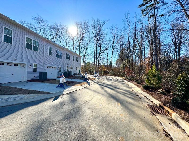 Rear-load garage alley