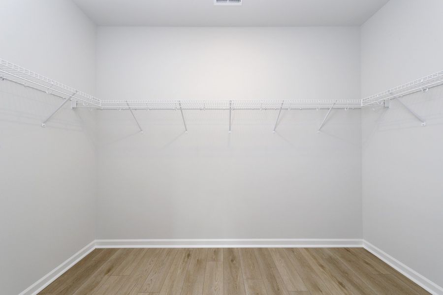 Image 29 of a home in Jordan Grove. Image 29 of a home in Jordan Grove.