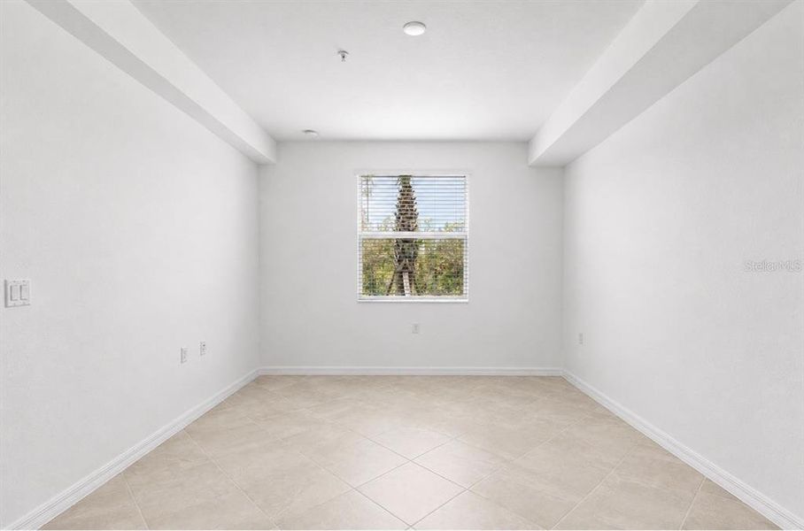 Spacious, unfurnished interior of a new home in Heritage Landing, Punta Gorda (Image 18). Spacious, unfurnished interior of a new home in Heritage Landing, Punta Gorda (Image 18).
