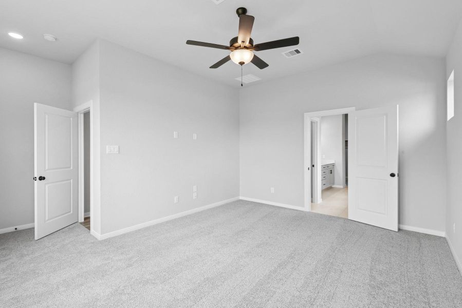 Spacious, unfurnished interior of a new home in Escondido 50' Homesites, Magnolia (Image 16). Spacious, unfurnished interior of a new home in Escondido 50' Homesites, Magnolia (Image 16).