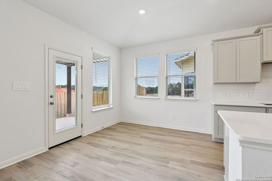 Spacious, unfurnished interior of a new home in Fox Falls, Boerne (Image 44).