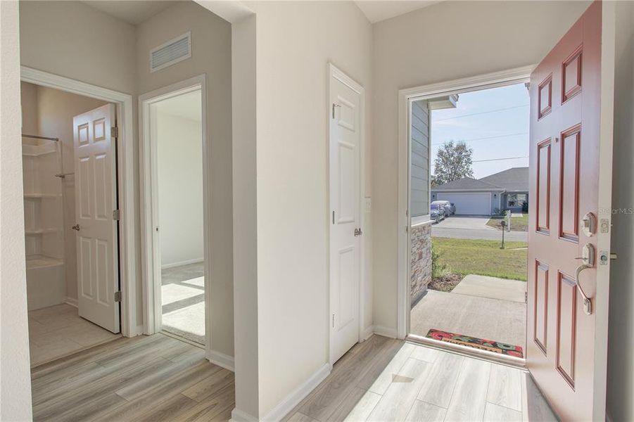 Spacious, unfurnished interior of a new home in , Palm Coast (Image 23).