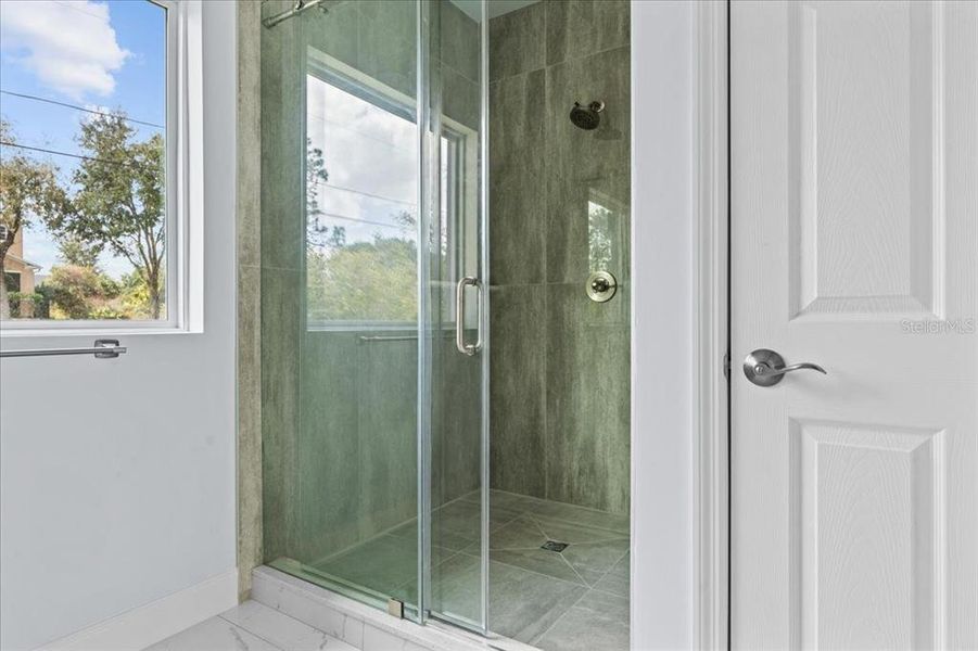 Image 33 of a home in .