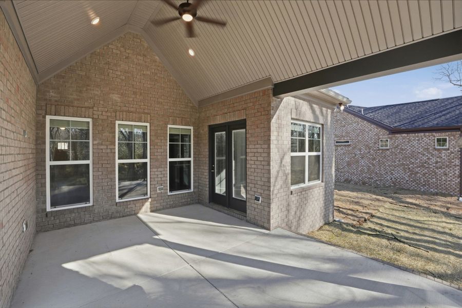 Exterior details and patio area of a home in Sagewood, Tullahoma (Image 4).