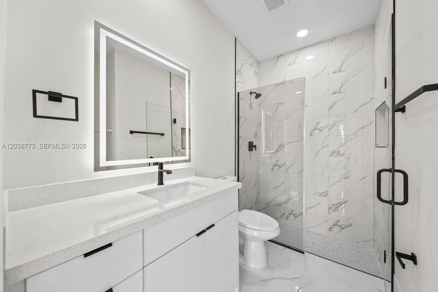 Furnished interior view inside a new home in , Cape Coral (Image 12).