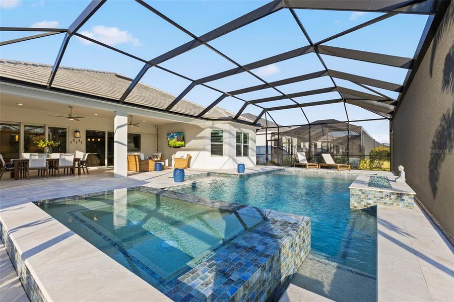 Exterior details and patio area of a home in , Lakewood Ranch (Image 29).