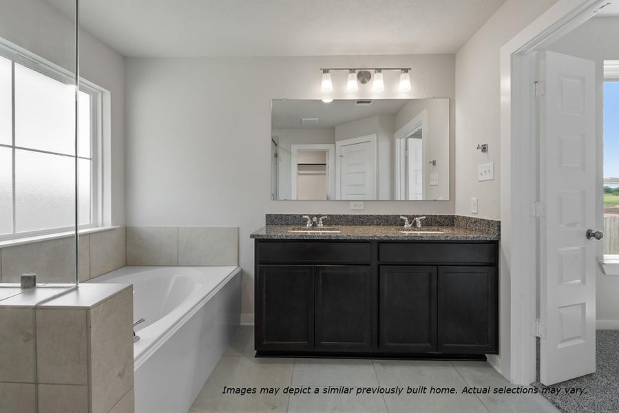 Furnished interior view inside a new home in Eagles Landing, Waco (Image 16).