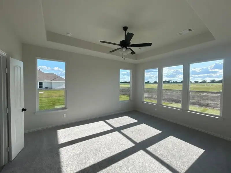 Spacious, unfurnished interior of a new home in Terra Escalante, Blue Ridge (Image 15). Spacious, unfurnished interior of a new home in Terra Escalante, Blue Ridge (Image 15).