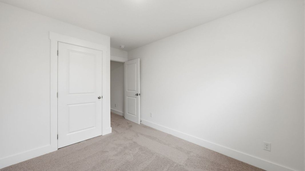 Spacious, unfurnished interior of a new home in Fieldcrest Acres Townhomes, Blountville (Image 14).