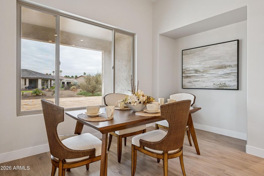 U47B.L29 Dining U47B.L29 Dining