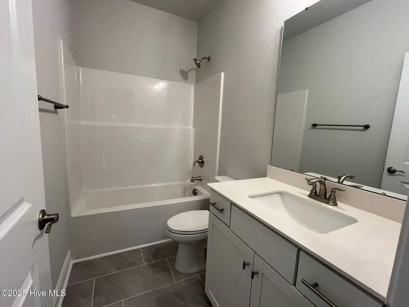 Furnished interior view inside a new home in Palmetto Creek, Bolivia (Image 8).