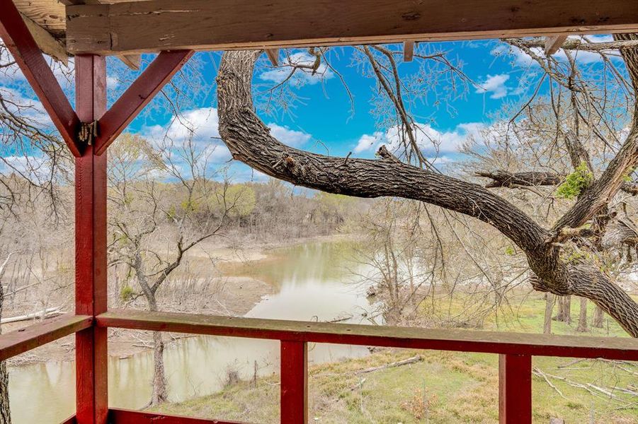 Exterior details and patio area of a home in , Hillsboro (Image 1). Exterior details and patio area of a home in , Hillsboro (Image 1).