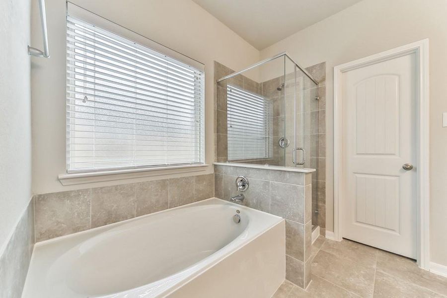 Furnished interior view inside a new home in Montgomery Ridge: Landmark Collection, Montgomery (Image 12).