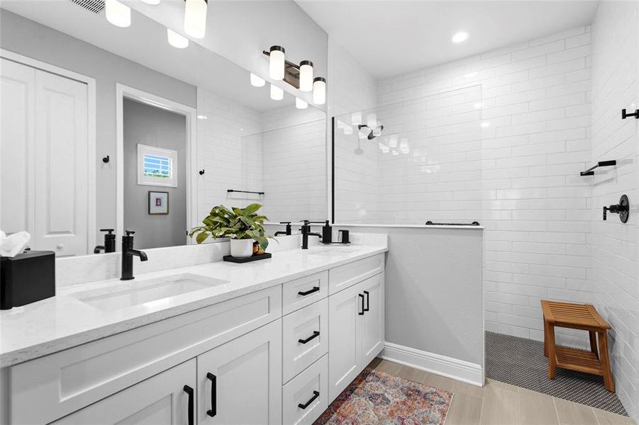 Furnished interior view inside a new home in , Sarasota (Image 17).