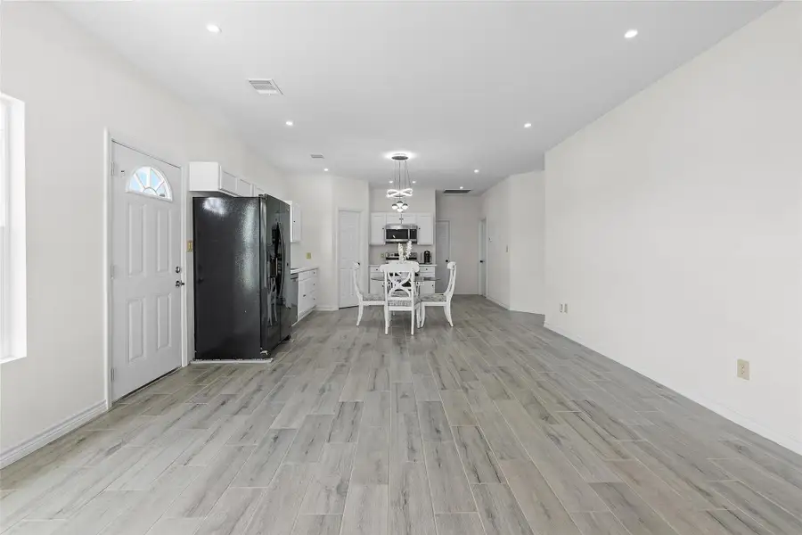 Furnished interior view inside a new home in , Cleveland (Image 6).