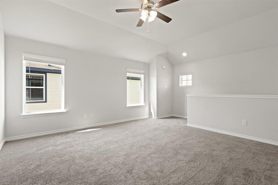 Spacious, unfurnished interior of a new home in Deer Creek, Fort Worth (Image 29).