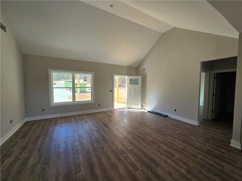 Spacious, unfurnished interior of a new home in , Lavonia (Image 4).