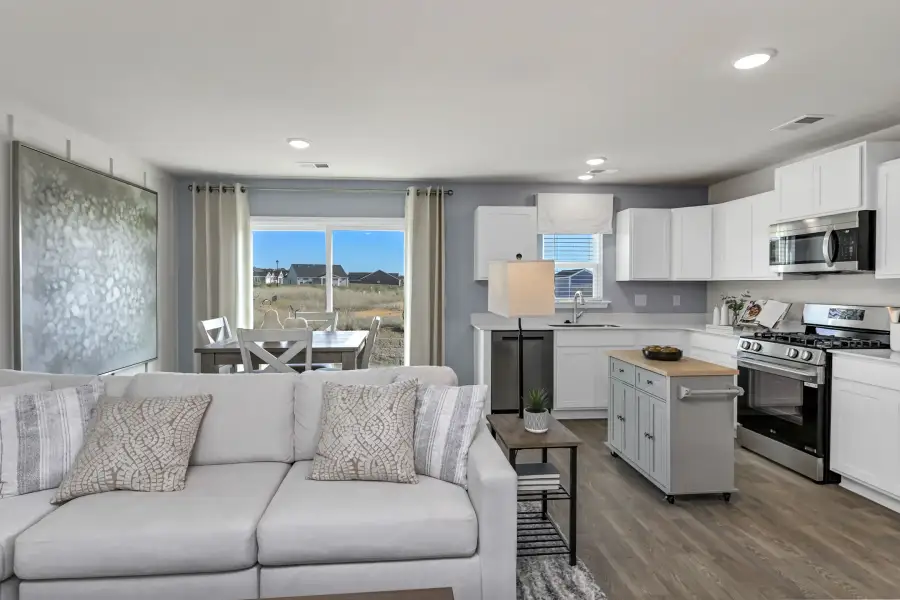 Furnished interior view inside a new home in Cameron Ridge, Columbia (Image 6).