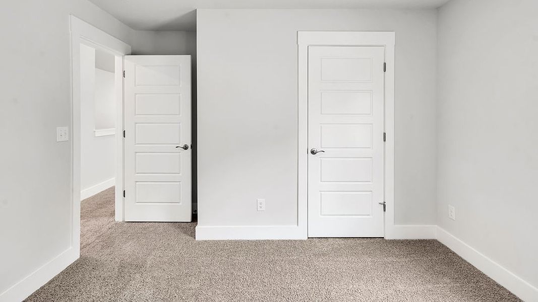 Spacious, unfurnished interior of a new home in Merchant Point, Jacksonville (Image 34).