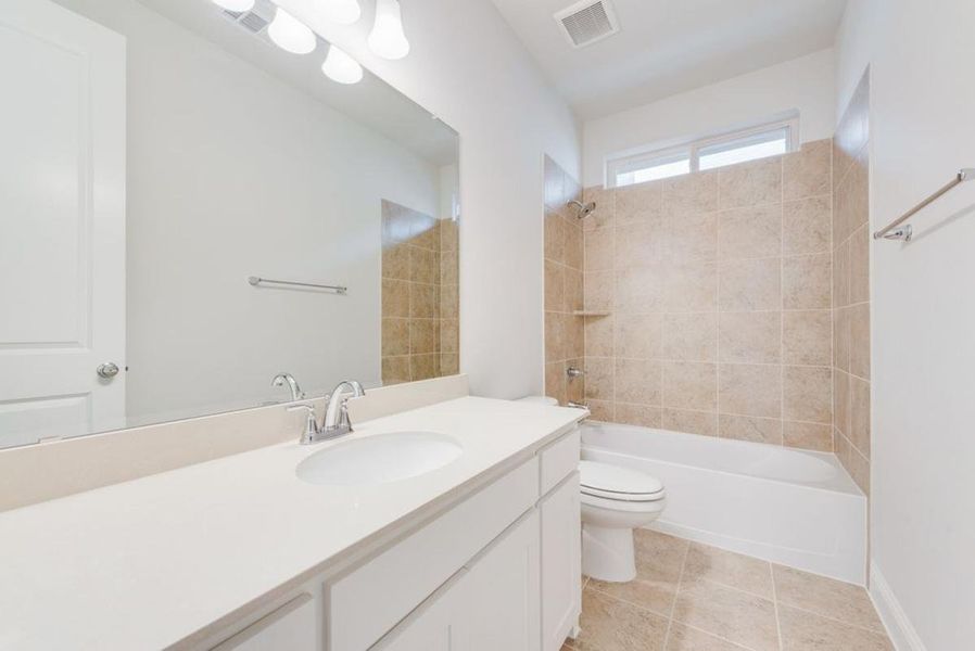 Furnished interior view inside a new home in Breezy Hill, Rockwall (Image 12).