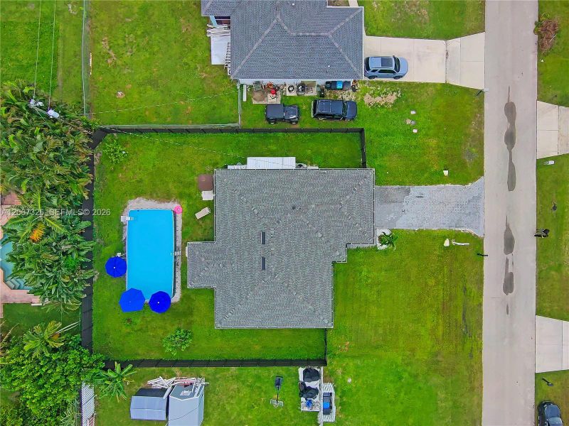 Community amenities in , Cape Coral (Image 32).