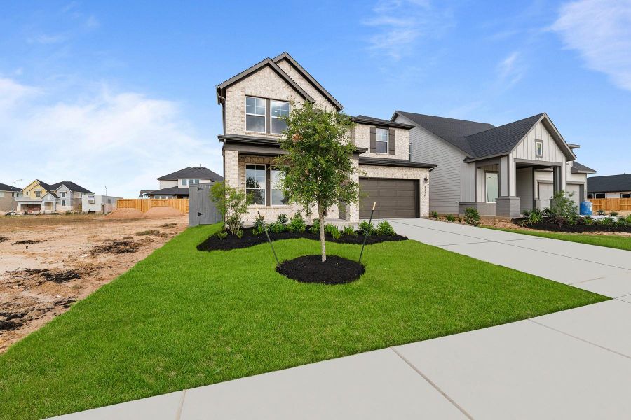 Welcome to The Ivyridge by David Weekley Homes. Move-In-Ready Now!