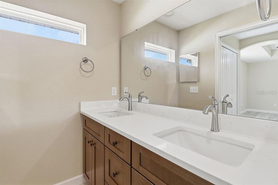 Image 36 of a home in .