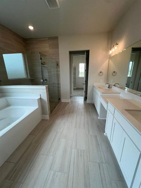 Furnished interior view inside a new home in Fannin Ranch, Leonard (Image 7). Furnished interior view inside a new home in Fannin Ranch, Leonard (Image 7).