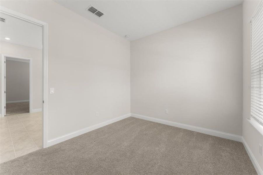 Spacious, unfurnished interior of a new home in , Orlando (Image 33).