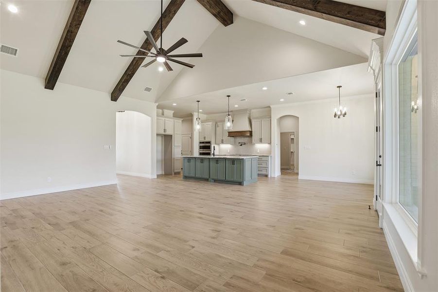Spacious, unfurnished interior of a new home in , Granbury (Image 32).