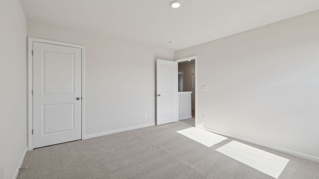 Spacious, unfurnished interior of a new home in Pine Lake Estates, Anderson (Image 23).