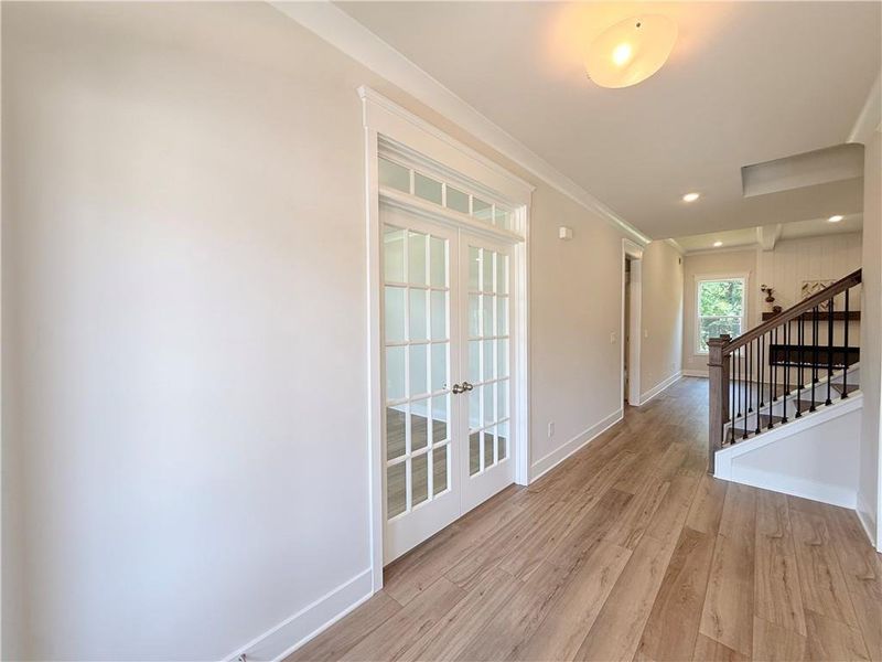 Spacious, unfurnished interior of a new home in Ponderosa Farms Reserve, Gainesville (Image 37).