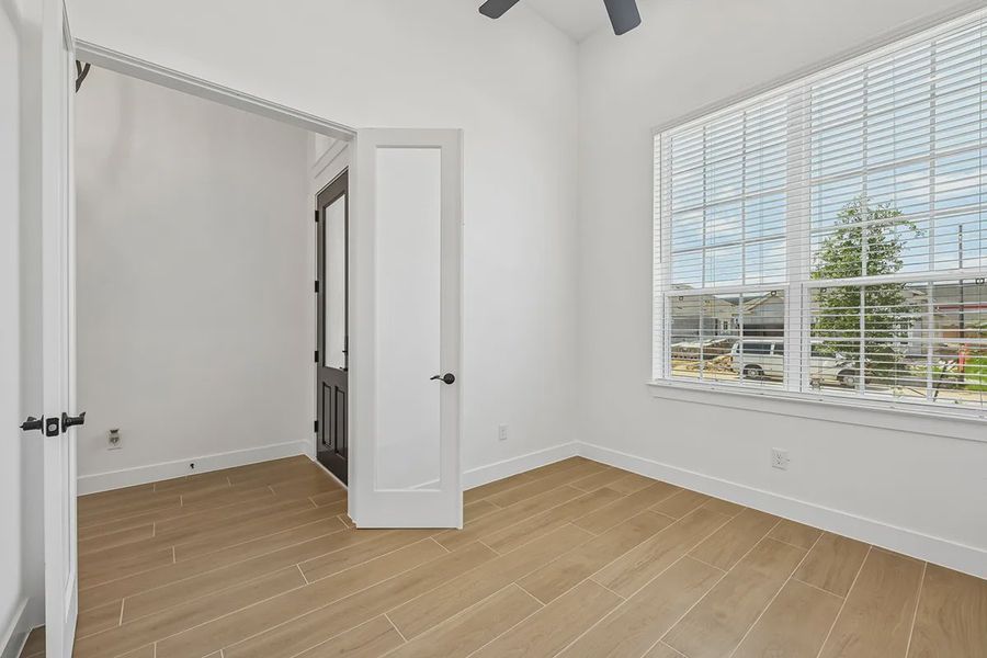 Spacious, unfurnished interior of a new home in Wood Leaf Reserve, Tomball (Image 25). Spacious, unfurnished interior of a new home in Wood Leaf Reserve, Tomball (Image 25).