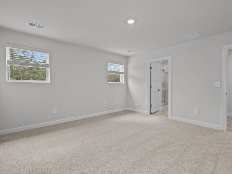 Spacious, unfurnished interior of a new home in Village at White Pine, Pendleton (Image 15). Spacious, unfurnished interior of a new home in Village at White Pine, Pendleton (Image 15).