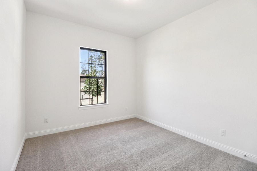 Spacious, unfurnished interior of a new home in Evergreen 60', Conroe (Image 35).