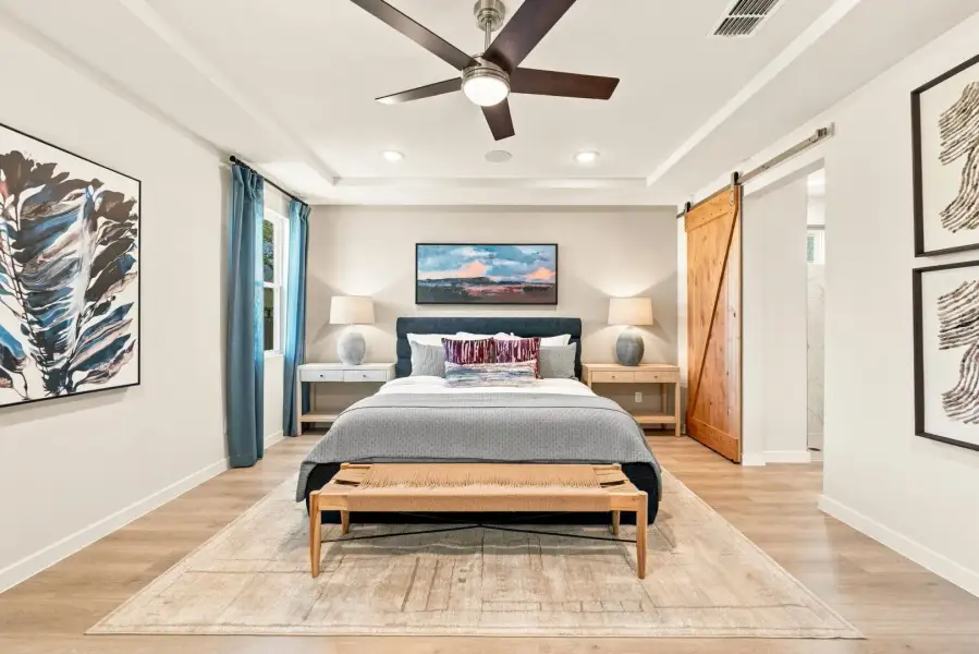 Furnished interior view inside a new home in Veranda Signature, San Antonio (Image 33). Furnished interior view inside a new home in Veranda Signature, San Antonio (Image 33).