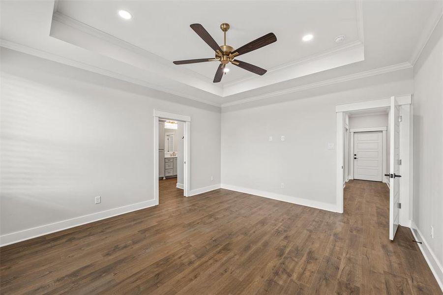 Spacious, unfurnished interior of a new home in , Lorena (Image 31).