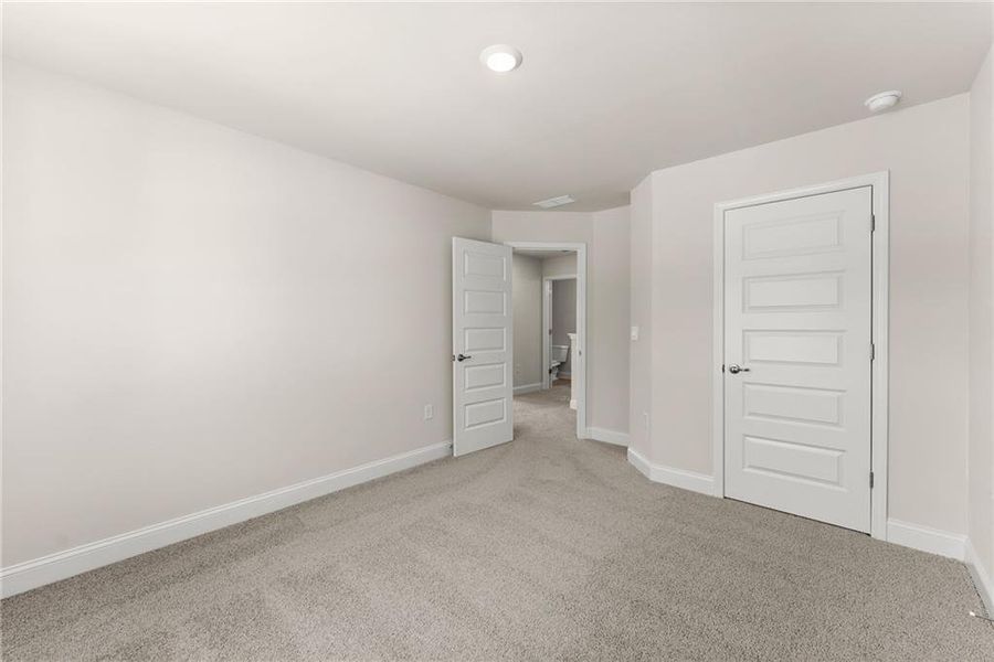 Spacious, unfurnished interior of a new home in Magnolia Villas, Cornelia (Image 37).