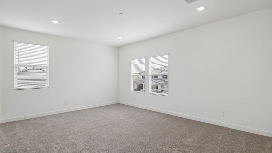 Representative unfurnished interior of a home built from the Phoenician by D.R. Horton in The Ridge at Stone Butte, Phoenix (Image 28).