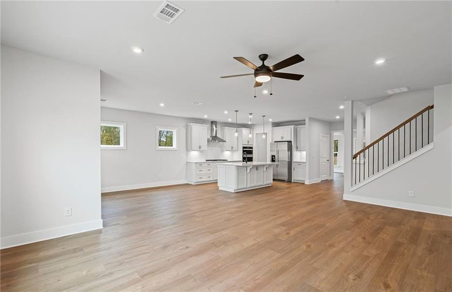 Spacious, unfurnished interior of a new home in Arden, Cumming (Image 8).