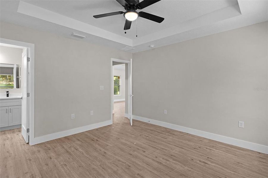 Spacious, unfurnished interior of a new home in , Citrus Springs (Image 34).