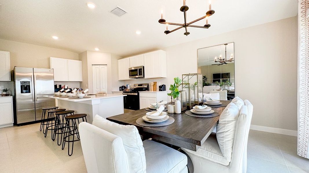 N003 Celeste Dining 1of3 F1