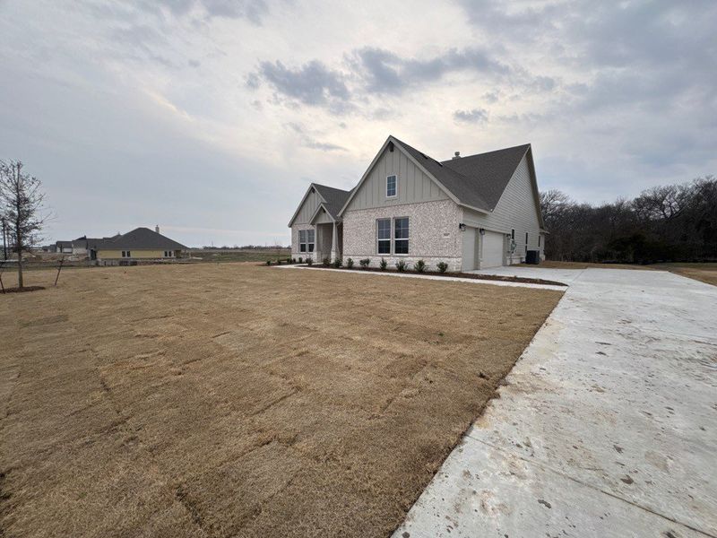 Exterior details and patio area of a home in Terra Escalante, Blue Ridge (Image 16). Exterior details and patio area of a home in Terra Escalante, Blue Ridge (Image 16).