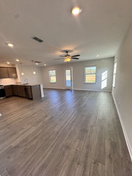 Spacious, unfurnished interior of a new home in Salem Landing, Rockvale (Image 8).