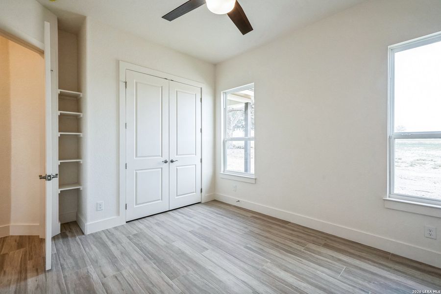 Spacious, unfurnished interior of a new home in , Floresville (Image 32).
