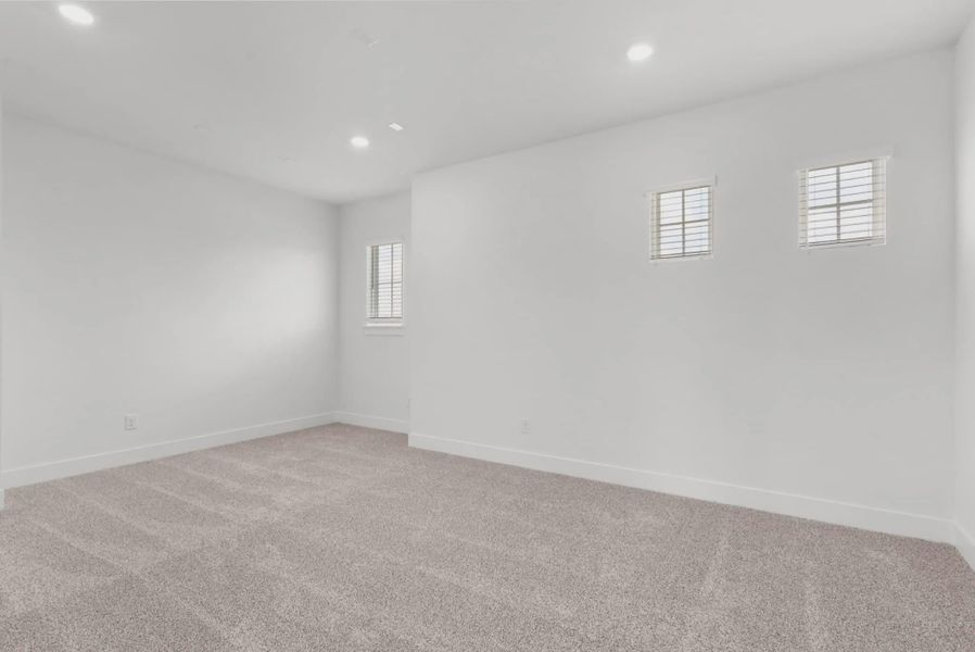 Spacious, unfurnished interior of a new home in Nolina, Georgetown (Image 36).