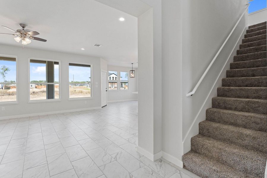 Spacious, unfurnished interior of a new home in , Conroe (Image 19).