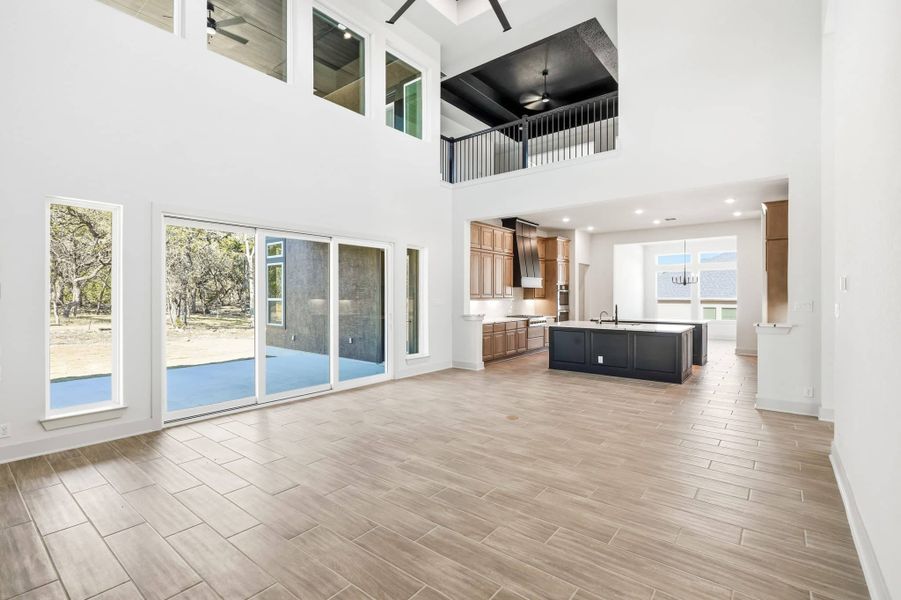 Representative unfurnished interior of a home built from the Memphis by Chesmar Homes in Potranco Oaks, San Antonio (Image 6).