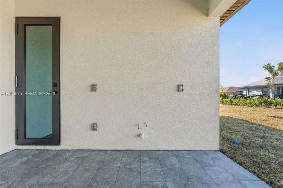 Exterior details and patio area of a home in , Cape Coral (Image 3).