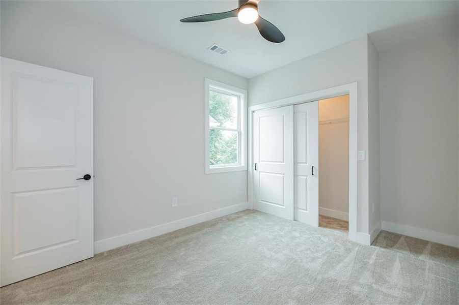 Spacious, unfurnished interior of a new home in , Atlanta (Image 14).